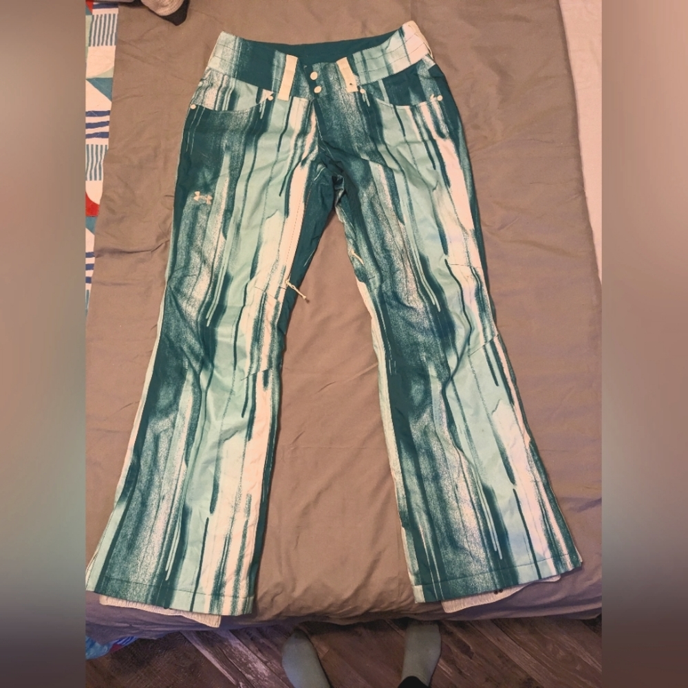 Under Armour snowpants